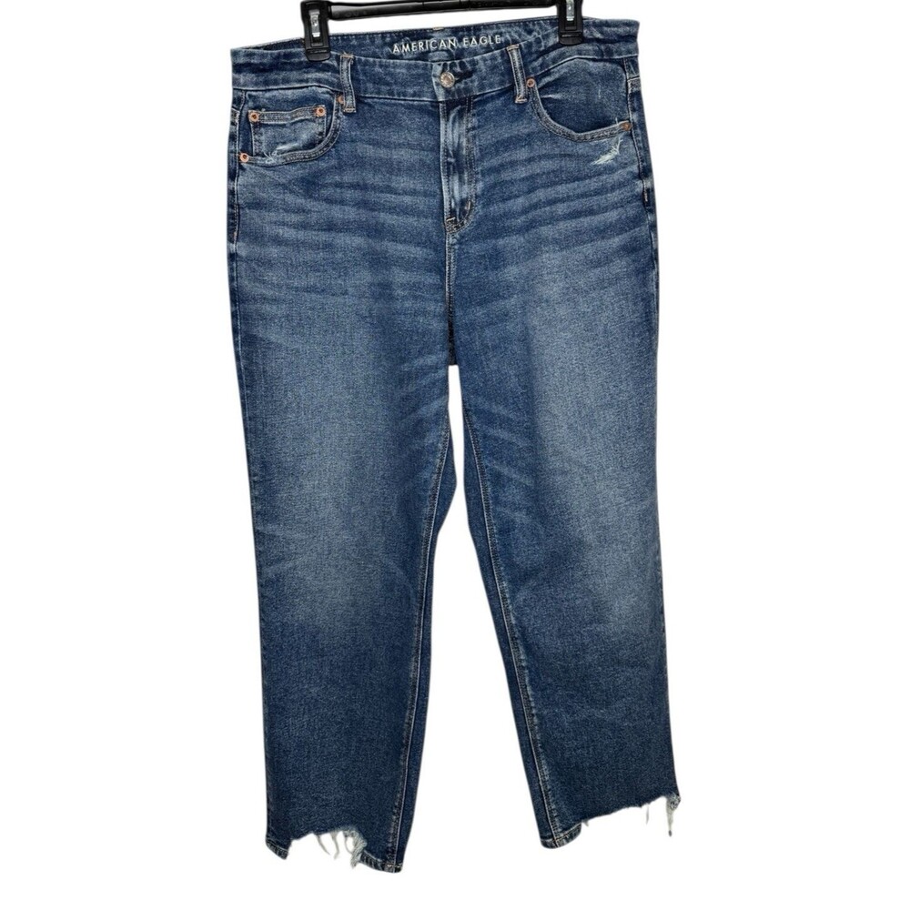 American Eagle Women's Mom Jeans High Rise Distressed Medium Wash Sz 14 Short